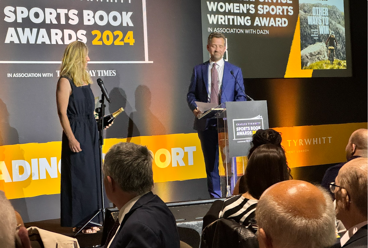 Lee Craigie accepting her award at the 2024 Sports Book Awards